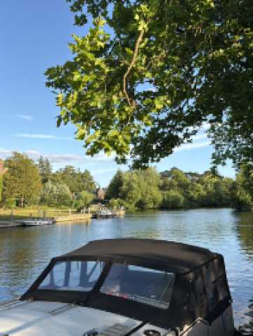 SUMMER PARADISE 18 MN AWAY FROM LONDON!