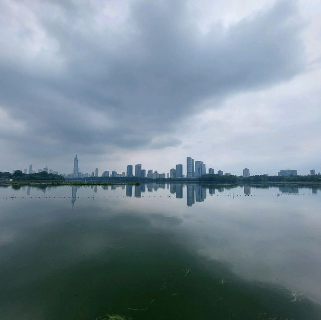 Nice parks with lakes