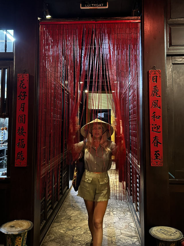 You are in restaurant, but feel like an historical museum! It’s possible in Hoi An