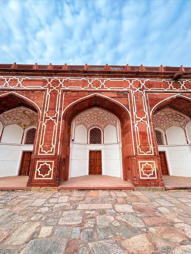 🕌 Humayun’s Tomb – A Timeless Mughal Masterpiece in Stone