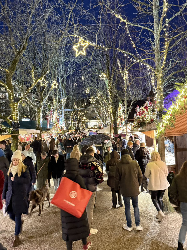 🎄🏰 Baden-Baden Weihnachtsmarkt – Where the Black Forest Sparkles with Elegance ✨❄️