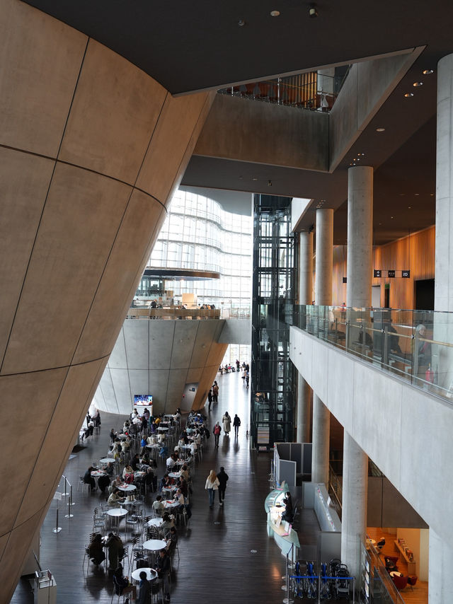 Tokyo | Must visit free art centre in Tokyo 