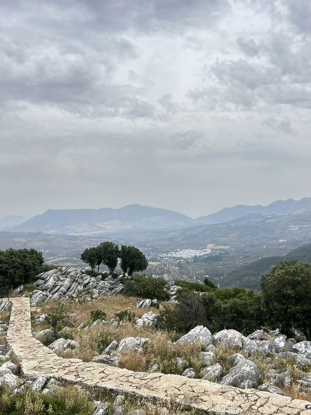 Day Trippin’ from Marbella to Ronda’s Legendary Bridge 🌉💦 Day Trippin’ from Marbella to Ronda’s Legendary Bridge 🌉💦