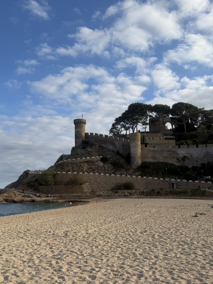 Chuyến đi trong ngày đến bờ biển Catalonia