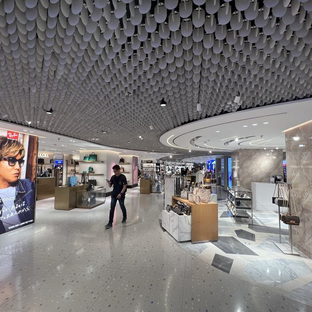 打卡香港廣東道力寶太陽廣場(DFS環球免稅店) 打卡香港廣東道力寶太陽廣場(DFS環球免稅店)