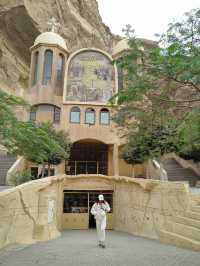 開羅自由行 穿越拾荒者區的洞穴教堂