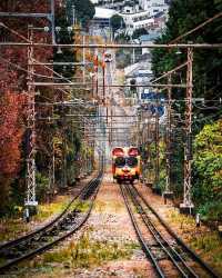 雲を越える旅：近鉄生駒ケーブルカーの優雅な冒険！🚡🏞️