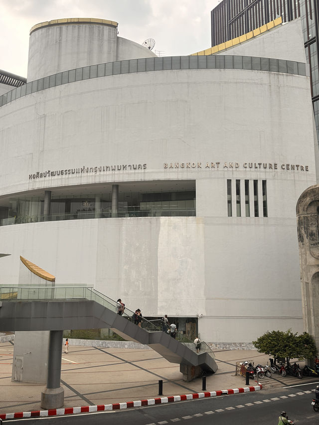 A building as beautiful as the art it holds. 