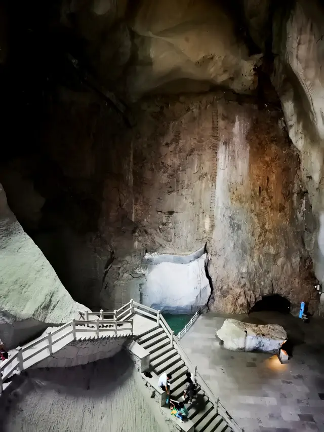 Changyu Dongtian is the water cloud cave