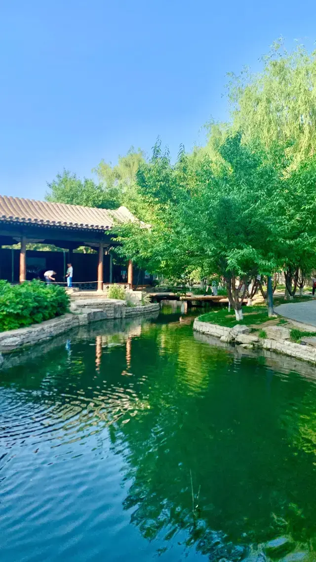 Beijing Sanlihe Park | A Jiangnan-style water town in the bustling city, experience tranquility and beauty in the urban area