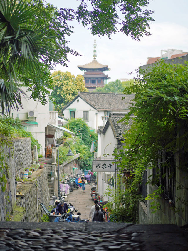 杭州夏日citywalk｜吳山漫遊，最經典的一條路線也有驚喜