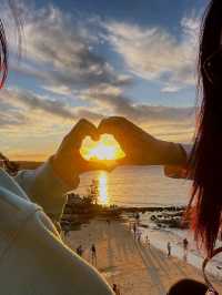 Sydney people love to watch sunsets