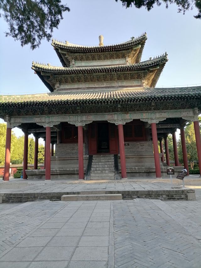 正定隆興寺。