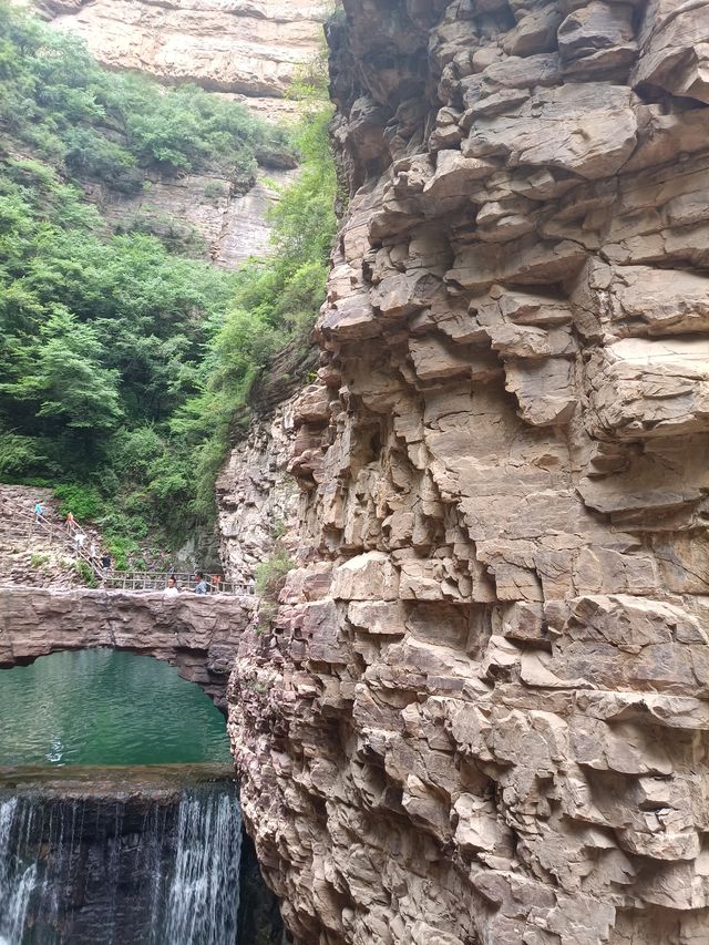 隱藏於太行山的美麗大山-太行大峽谷桃花谷。