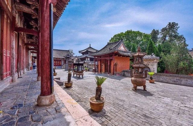 南陽香嚴寺旅遊攻略。