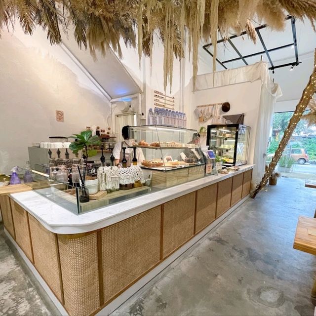 Goregous cafe
