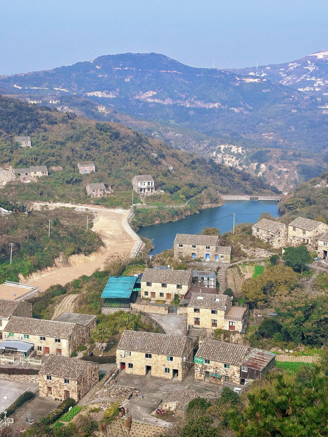 對戒觀景台，可以360度無死角，眺望東海好望角。