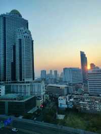 Bangkok in 3 Days: Temples, Street Food & Nightlife Adventure!