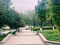 重慶市九龙坡區著名景點：彩雲湖公園，適合拍照打卡、週末閒暇度假地！ 