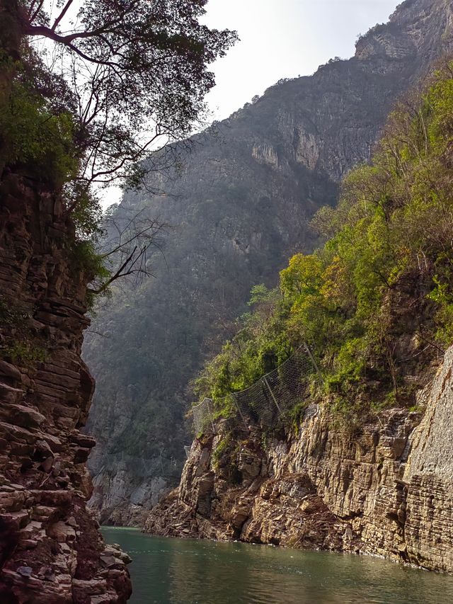 神女溪和神女峰