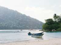 🌊 Crystal Waters & Golden Sunsets: Perhentian Besar’s Best-Kept Secrets