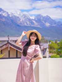 在麗江白沙古鎮！日照金山景觀房真嘅愛了