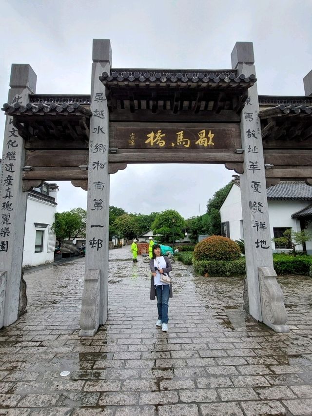 《放生河岸被放生的時光》