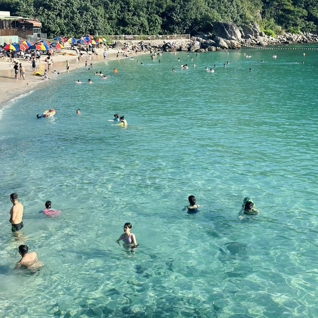 🌊西貢半月灣｜傳說中嘅玻璃果凍海！瞓住嘆日光浴超Chill～