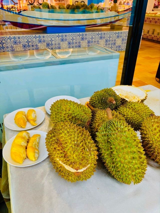 曼谷必衝！聖托里尼風海鮮自助，599泰銖吃到扶牆出！ 