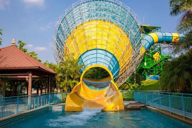 南寧水上樂園「熱浪」來襲！快來狂歡！