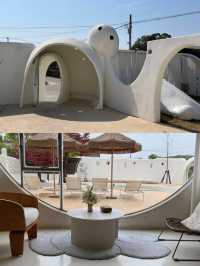 迪士尼10分鐘到!奶白城堡民宿,躺看泳池星空