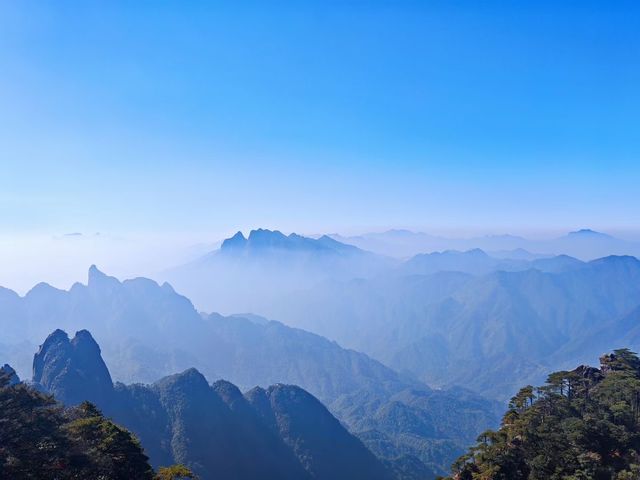 玉山秋日雲海觀景台