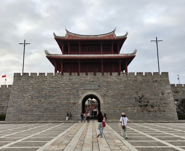 泉州永寧古鎮攻略！明清老街+海邊騎行，春節都冷門的古鎮