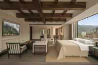 在暮山，尋回被時間溫柔以待的治癒

長久以來，我被一個問題所困擾：我們終其一生忙碌奔波，究竟是為了抵