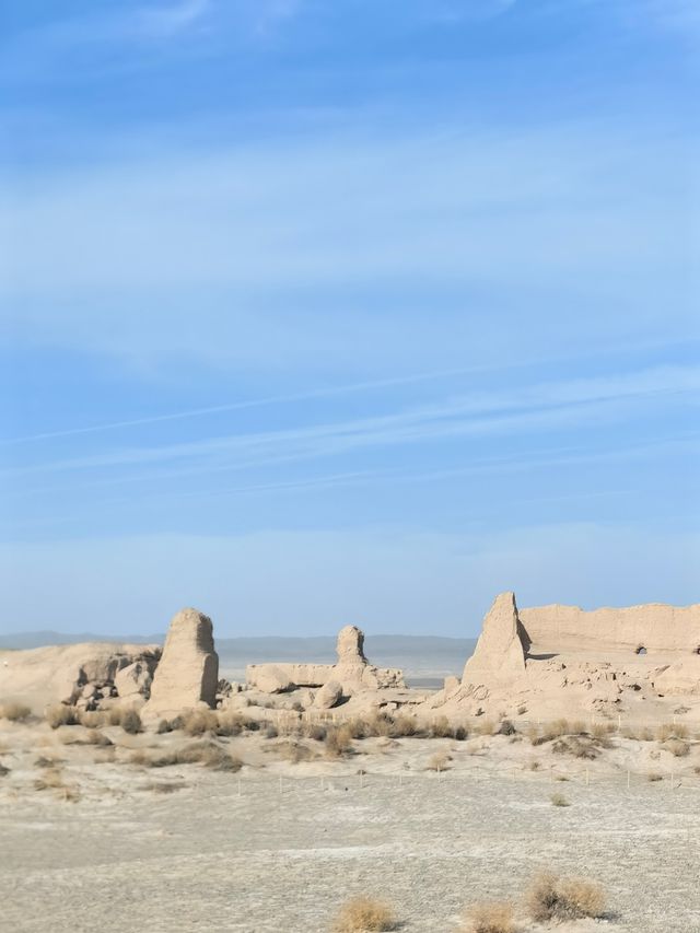 張掖+嘉峪關+敦煌8日遊：丹霞地貌的奇觀，敦煌文化的精髓