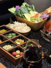 北京也能吃到現舂的！雲南野果酸湯火鍋，一口酸到景邁山