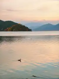 我在瀘沽湖收集了一整個日落劇場的浪漫