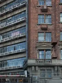 武康大樓-正面和背面