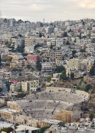 ทัวร์รอบโลก: อัมมาน ประเทศจอร์แดน - โรงละครโรมันและถนนสายรุ้ง