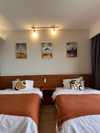 Falling asleep to the sound of the waves is the true way to enjoy a seaside trip