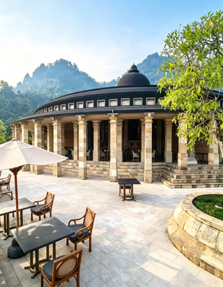 A heavenly hotel next to Borobudur! Relax and still enjoy a luxurious experience