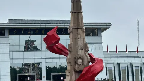 Tracing red memories and feeling the immortal monument that shines on China — traveler post in Huining