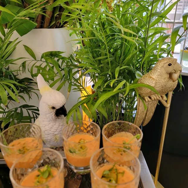 五星級美利酒店26樓任食下午茶👍