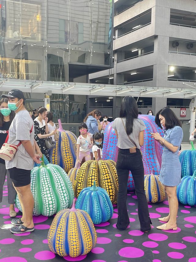 Dancing Pumpkin @Siam paragon