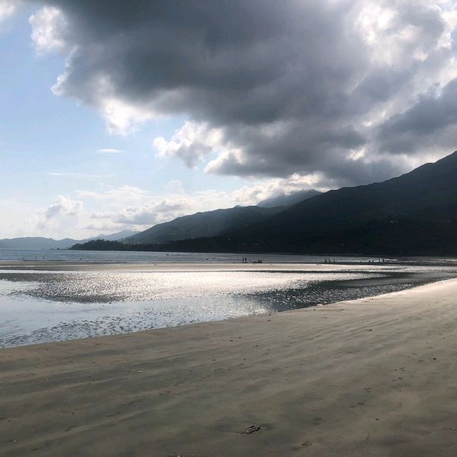 貝澳沙灘摸蜆遊