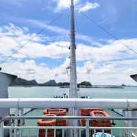 เรือข้ามฟาก ไปยังเกาะสมุย