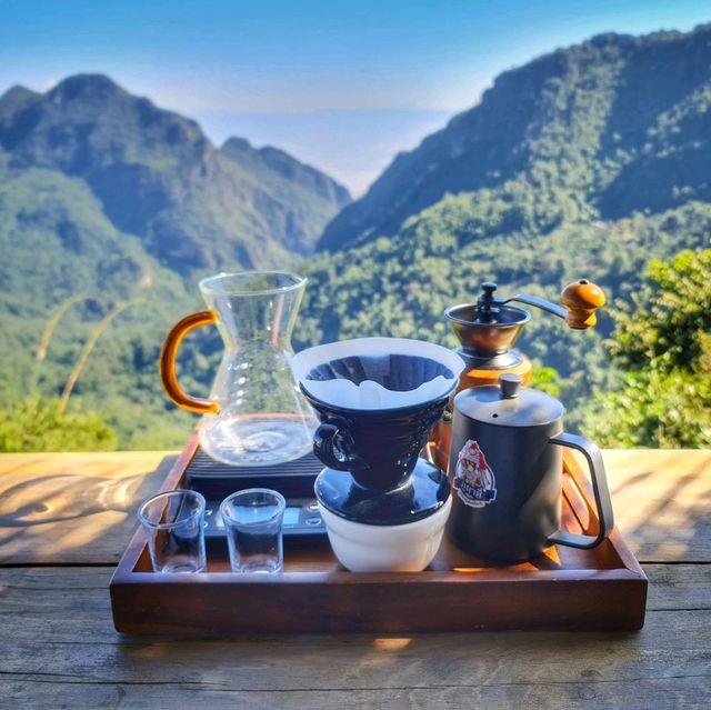 บ้านผาฮี้ หมู่บ้านกลางหุบเขา เชียงราย 🌄