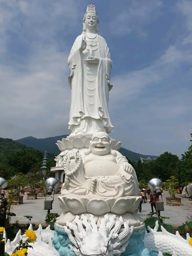 Lady Bhuddha