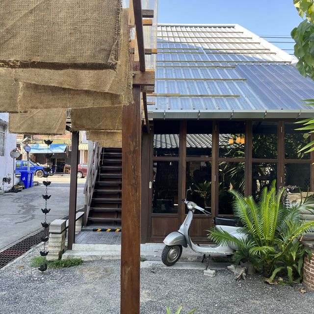 MAKAI CAFE ท้ายเหมือง