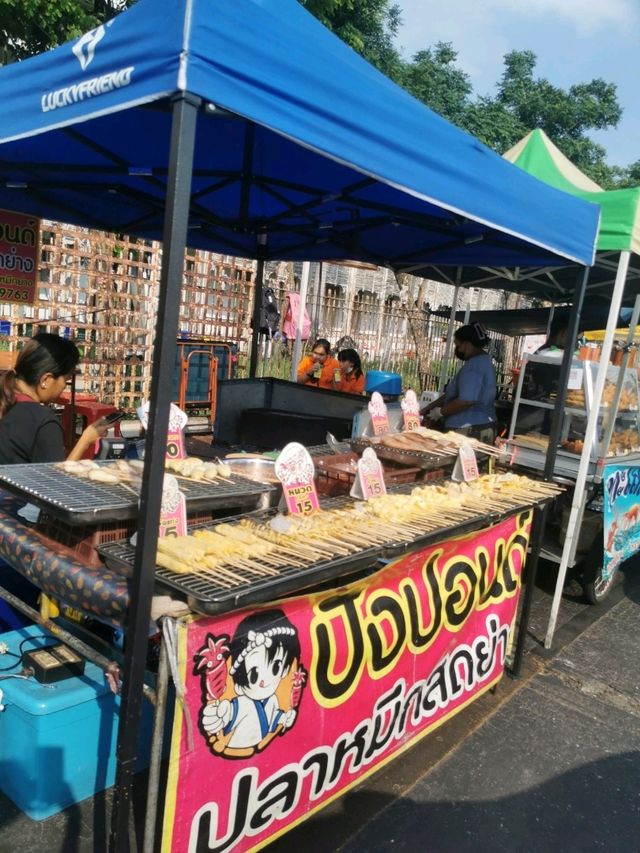มาเดินเล่นชิลชิล หาของอร่อนทาน ที่ท่าน้ำนนทบุรี